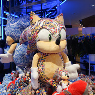 セガ、渋谷に公式ストア「SEGA STORE TOKYO」出店！限定デザインのソニックが展示の新店舗に突撃―COO・内海州史氏も登壇のオープニングセレモニーをレポート