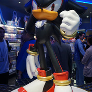 セガ、渋谷に公式ストア「SEGA STORE TOKYO」出店！限定デザインのソニックが展示の新店舗に突撃―COO・内海州史氏も登壇のオープニングセレモニーをレポート