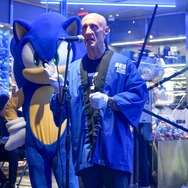 セガ、渋谷に公式ストア「SEGA STORE TOKYO」出店！限定デザインのソニックが展示の新店舗に突撃―COO・内海州史氏も登壇のオープニングセレモニーをレポート
