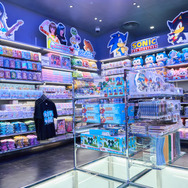 セガ、渋谷に公式ストア「SEGA STORE TOKYO」出店！限定デザインのソニックが展示の新店舗に突撃―COO・内海州史氏も登壇のオープニングセレモニーをレポート