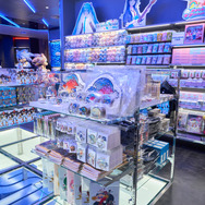 セガ、渋谷に公式ストア「SEGA STORE TOKYO」出店！限定デザインのソニックが展示の新店舗に突撃―COO・内海州史氏も登壇のオープニングセレモニーをレポート