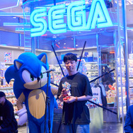 セガ、渋谷に公式ストア「SEGA STORE TOKYO」出店！限定デザインのソニックが展示の新店舗に突撃―COO・内海州史氏も登壇のオープニングセレモニーをレポート