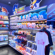 セガ、渋谷に公式ストア「SEGA STORE TOKYO」出店！限定デザインのソニックが展示の新店舗に突撃―COO・内海州史氏も登壇のオープニングセレモニーをレポート