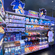 セガ、渋谷に公式ストア「SEGA STORE TOKYO」出店！限定デザインのソニックが展示の新店舗に突撃―COO・内海州史氏も登壇のオープニングセレモニーをレポート