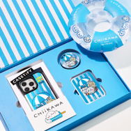 「ちいかわ」夏の開放感とワクワクを詰め込んだスマホアクセサリーが、カラフルで可愛さ満点！