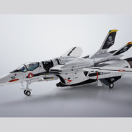 「マクロスゼロ」より、若き日のロイ・フォッカーが駆る「VF-0S」が最強装備で帰ってくる！シリーズお馴染みの三段変形もバッチリ