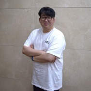 『勝利の女神：NIKKE』ユ・ヒョンソク氏が韓国で語った「Powered by Love」の精神…将来的な理想図に二次創作の在り方まで聞いてきた【NDC25】