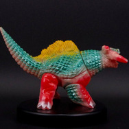 懐かしさ漂う昭和レトロカラー！「ウルトラセブン」人気キャラクターのフィギュア全5種ラインナップーメトロン星人は“ちゃぶ台”が付属