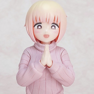 ムチムチニット&黒タイツの質感がバッチリ再現…!「ドカ食いダイスキ!もちづきさん」まさかの立体化