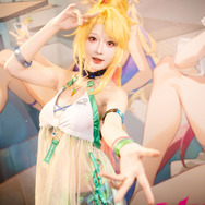 格闘家（水着ver.）『クリスタル・オブ・アトラン』【企業ブース】