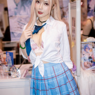 喜多川海夢「その着せ替え人形は恋をする」／Rumi（Instagram：rumiibabe）【サークル参加】