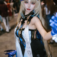 フルールドリス『鳴潮』／miya（Instagram：miya._young06）