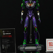 綾波レイ、アスカの大型造形物も！「エヴァワンフェス」珠玉の作品が大集結、放送30周年を記念した特別コラボ企画の様子をお届け【WF2025夏】