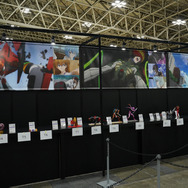 綾波レイ、アスカの大型造形物も！「エヴァワンフェス」珠玉の作品が大集結、放送30周年を記念した特別コラボ企画の様子をお届け【WF2025夏】