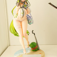 【WF2025夏】今年の夏は『NIKKE』が熱い！通常衣装から夏衣装まで、勝利の女神の麗しいフィギュアが「ワンフェス」に大集結