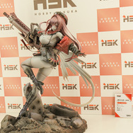 【WF2025夏】今年の夏は『NIKKE』が熱い！通常衣装から夏衣装まで、勝利の女神の麗しいフィギュアが「ワンフェス」に大集結