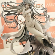 【WF2025夏】今年の夏は『NIKKE』が熱い！通常衣装から夏衣装まで、勝利の女神の麗しいフィギュアが「ワンフェス」に大集結