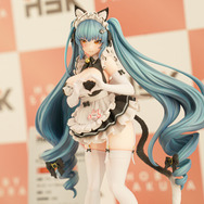 【WF2025夏】今年の夏は『NIKKE』が熱い！通常衣装から夏衣装まで、勝利の女神の麗しいフィギュアが「ワンフェス」に大集結