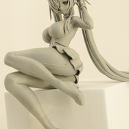 【WF2025夏】今年の夏は『NIKKE』が熱い！通常衣装から夏衣装まで、勝利の女神の麗しいフィギュアが「ワンフェス」に大集結