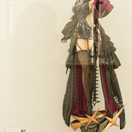 【WF2025夏】今年の夏は『NIKKE』が熱い！通常衣装から夏衣装まで、勝利の女神の麗しいフィギュアが「ワンフェス」に大集結