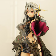 【WF2025夏】今年の夏は『NIKKE』が熱い！通常衣装から夏衣装まで、勝利の女神の麗しいフィギュアが「ワンフェス」に大集結