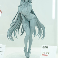 【WF2025夏】今年の夏は『NIKKE』が熱い！通常衣装から夏衣装まで、勝利の女神の麗しいフィギュアが「ワンフェス」に大集結
