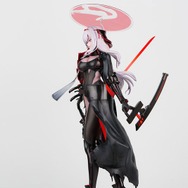 タイツに包まれたムチムチ美脚！『勝利の女神：NIKKE』より「紅蓮：ブラックシャドウ」が立体化