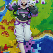 ホロライブ・フワモコやゲーマーズ等身大フィギュアの可愛さが無限大！「ミクxガンダムW」コラボなど「ワンフェス」を電脳アイドルが彩る【WF2025夏】