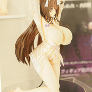 ドキッとする夏衣装から涼やかなドレスまで、「ワンフェス」に猛暑を吹き飛ばす『アズレン』『ブルアカ』美女フィギュアが集結【WF2025夏】