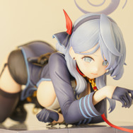 ドキッとする夏衣装から涼やかなドレスまで、「ワンフェス」に猛暑を吹き飛ばす『アズレン』『ブルアカ』美女フィギュアが集結【WF2025夏】