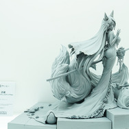 ドキッとする夏衣装から涼やかなドレスまで、「ワンフェス」に猛暑を吹き飛ばす『アズレン』『ブルアカ』美女フィギュアが集結【WF2025夏】