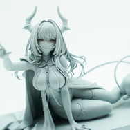 ドキッとする夏衣装から涼やかなドレスまで、「ワンフェス」に猛暑を吹き飛ばす『アズレン』『ブルアカ』美女フィギュアが集結【WF2025夏】