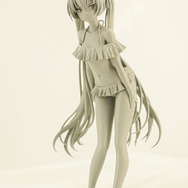 ドキッとする夏衣装から涼やかなドレスまで、「ワンフェス」に猛暑を吹き飛ばす『アズレン』『ブルアカ』美女フィギュアが集結【WF2025夏】