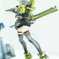 究極の肉体美バニーキャミーに「鬼滅」、人気絵師作品まで「ワンフェス」で見つけた気になるフィギュアをまとめてお届け！【WF2025夏】