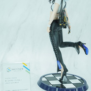 究極の肉体美バニーキャミーに「鬼滅」、人気絵師作品まで「ワンフェス」で見つけた気になるフィギュアをまとめてお届け！【WF2025夏】