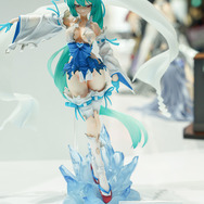 究極の肉体美バニーキャミーに「鬼滅」、人気絵師作品まで「ワンフェス」で見つけた気になるフィギュアをまとめてお届け！【WF2025夏】