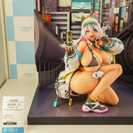 究極の肉体美バニーキャミーに「鬼滅」、人気絵師作品まで「ワンフェス」で見つけた気になるフィギュアをまとめてお届け！【WF2025夏】