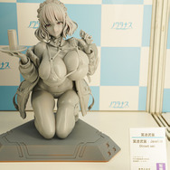 究極の肉体美バニーキャミーに「鬼滅」、人気絵師作品まで「ワンフェス」で見つけた気になるフィギュアをまとめてお届け！【WF2025夏】