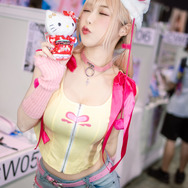 喜多川海夢（ハローキティコラボ）「その着せ替え人形は恋をする」／Rumi（Instagram：rumiibabe）