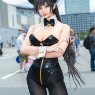 高尾『アズールレーン』／タオぺこ（X：@pezant_tao）