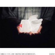 『モンハン』屈指の不気味さを誇る「フルフル」がインテリアライトに！電撃攻撃をイメージした「青明滅モード」も搭載