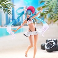 健康的な日焼け姿の「初音ミク」！「レーシングミク2024」公式イラストのフィギュアが8月上旬よりアミューズメント施設にて展開