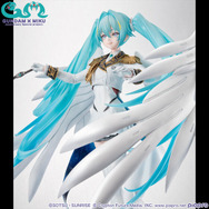「初音ミク × ウイングガンダムゼロ EW」フィギュアの“白い翼”が美しい…！イラストレーター・neco氏のデザインを元に立体化