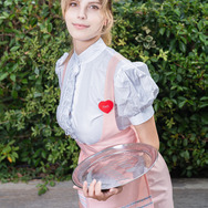 アンナミラーズ制服／ネトーチカ（X：@neti_jp）