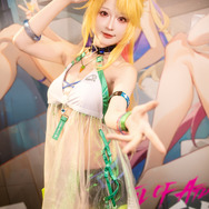 格闘家（水着ver.）『クリスタル・オブ・アトラン』