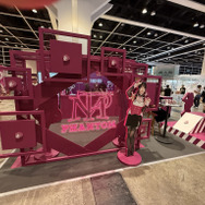 【コスプレ】伊織もえがトランプカードに！？ミニスカート×網ニーハイが可愛すぎて、香港のファンたちの心をグッと掴む【写真15枚】