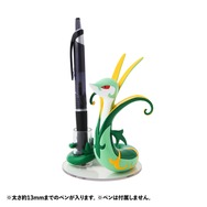 にょろにょろした『ポケモン』たちが集合！自由にポーズをとれるハクリューぬいぐるみや、ハブネークに巻き付かれるＴシャツなどユニーク