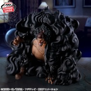 「ワンピース」黒ひげの貯金箱が登場！「闇穴道（ブラックホール）」を放つ姿で立体化、8月19日より全国のゲームセンターで展開