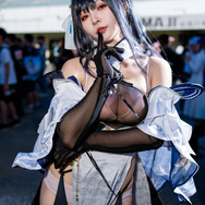 鎮海『アズールレーン』／鶴葵（X：@tsuru_Cosplay、Instagram：tsuru_cos_aoi）【台湾】