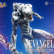 “旧エヴァのトラウマ”、「エヴァンゲリオン量産機」が約27万円の高級スタチューに―足元には弐号機が…！